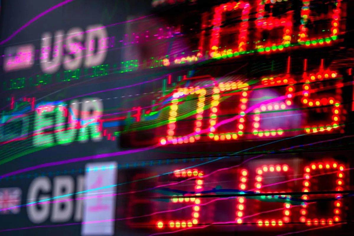 Moving Average Crossover Strategy: Simple Entry and Exit Signals